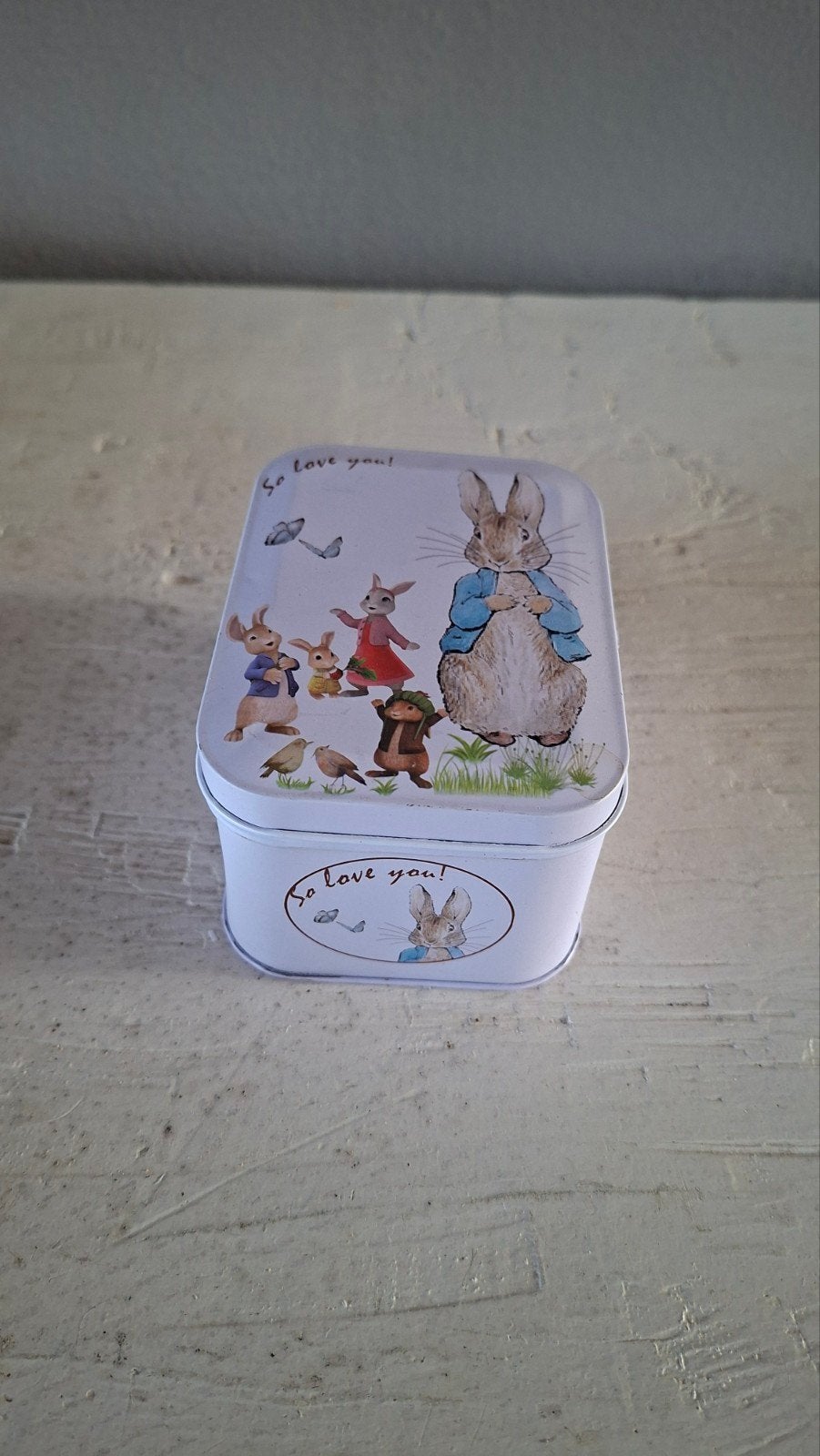 Schattig Pieter Konijn Blikje met Handvat - 10.5cm, Verzamelen, Blikken, Gebruikt, Overige, Overige merken, Ophalen of Verzenden
