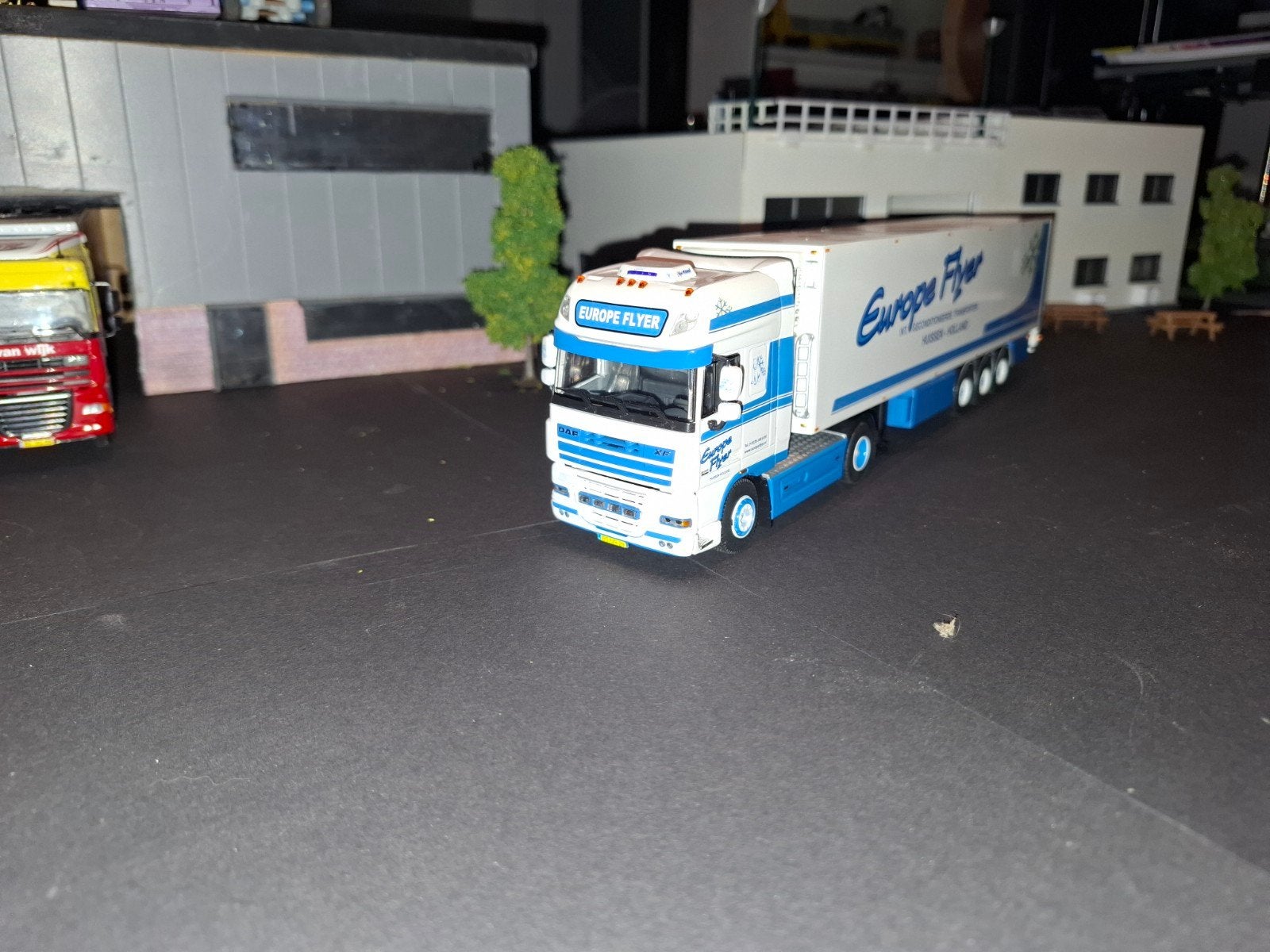 daf xf europe flyer, Hobby en Vrije tijd, Modelauto's | 1:50, Ophalen of Verzenden, Nieuw, Bus of Vrachtwagen, Wsi