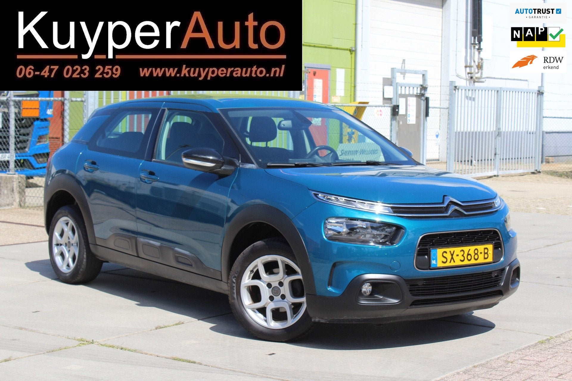 Citroen C4 Cactus 1.2 PureTech Feel 1E EIG PANORAMADAK ANDRO, 1005 kg, Euro 6, 1199 cc, Blauw