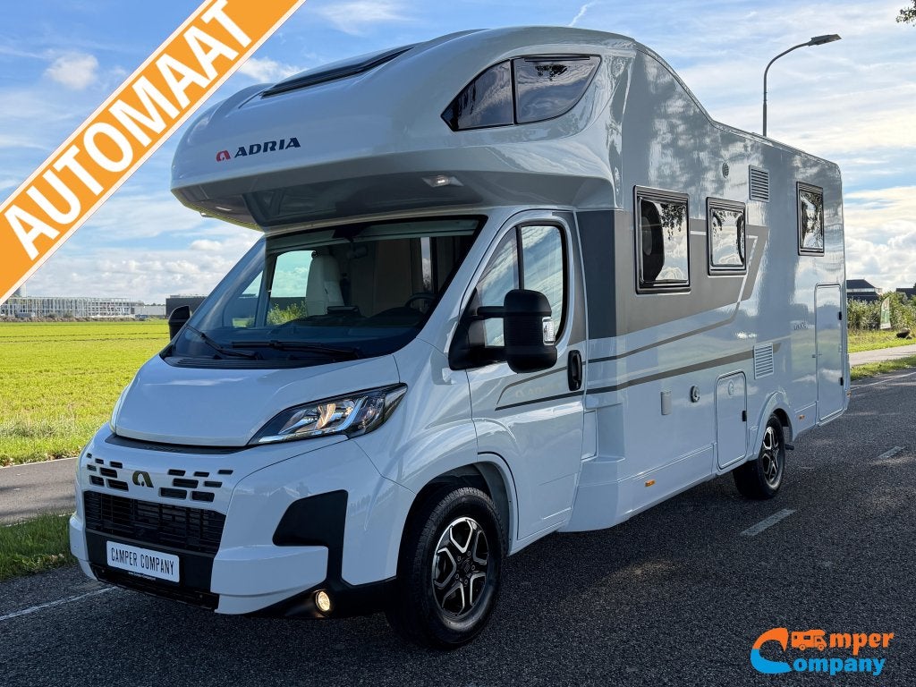 Adria Coral XL 660 SL Lengte bedden | Automaat | 5-persoons, Automaat, Alkoof, Ringverwarming, Fiat