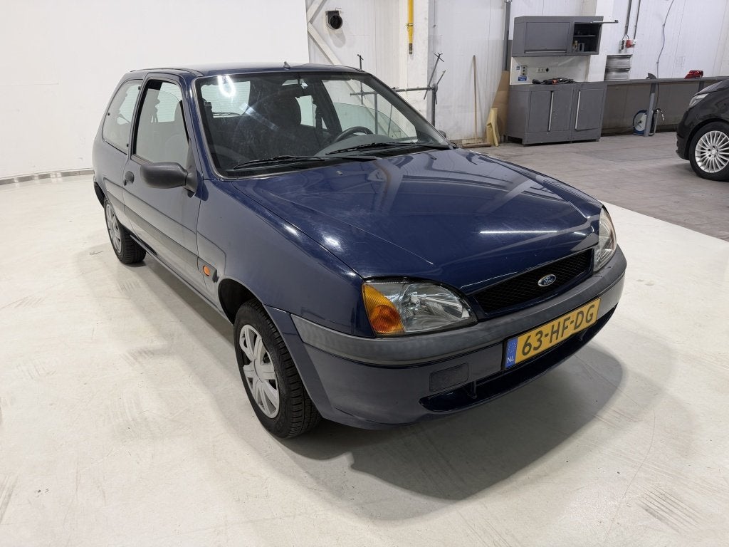 Ford Fiesta 1.3-8V Classic (bj 2001), Voorwielaandrijving, 1299 cc, Stof, Bedrijf