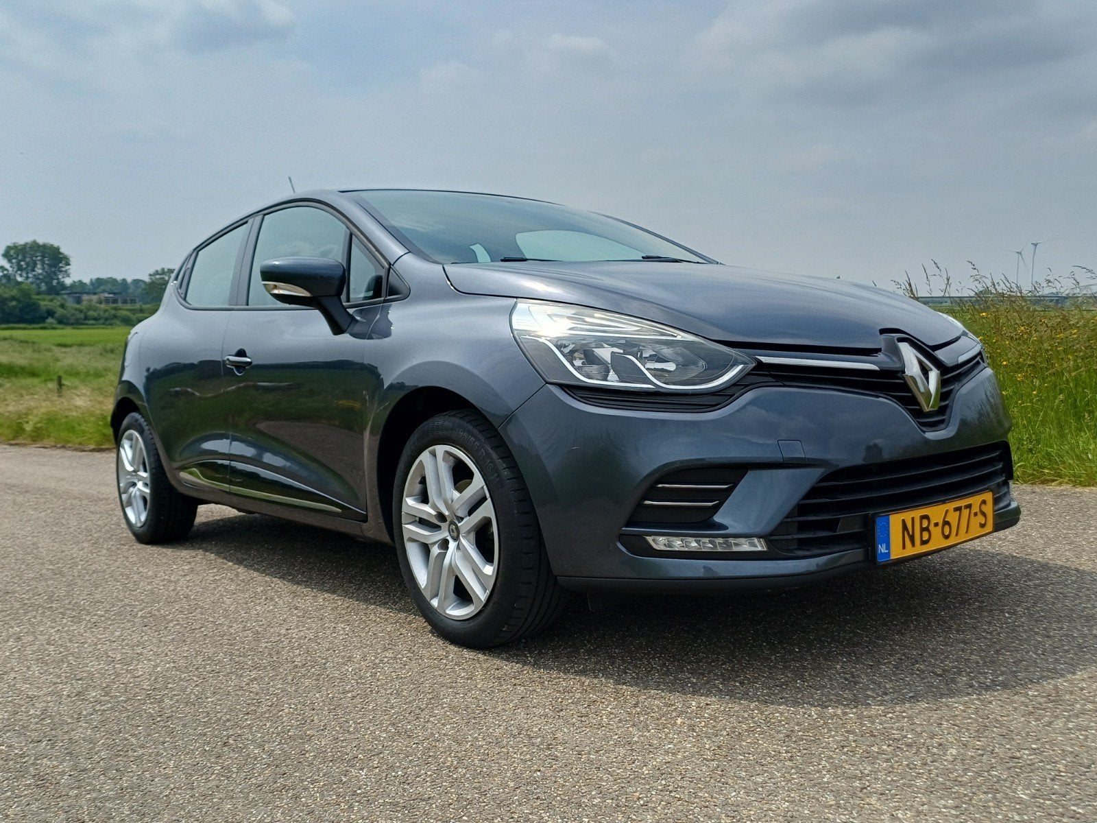 Renault Clio Energy TCe 2017 - Eerste eigenaar - Topstaat, Auto's, Voorwielaandrijving, 898 cc, 1057 kg, 49 €/maand