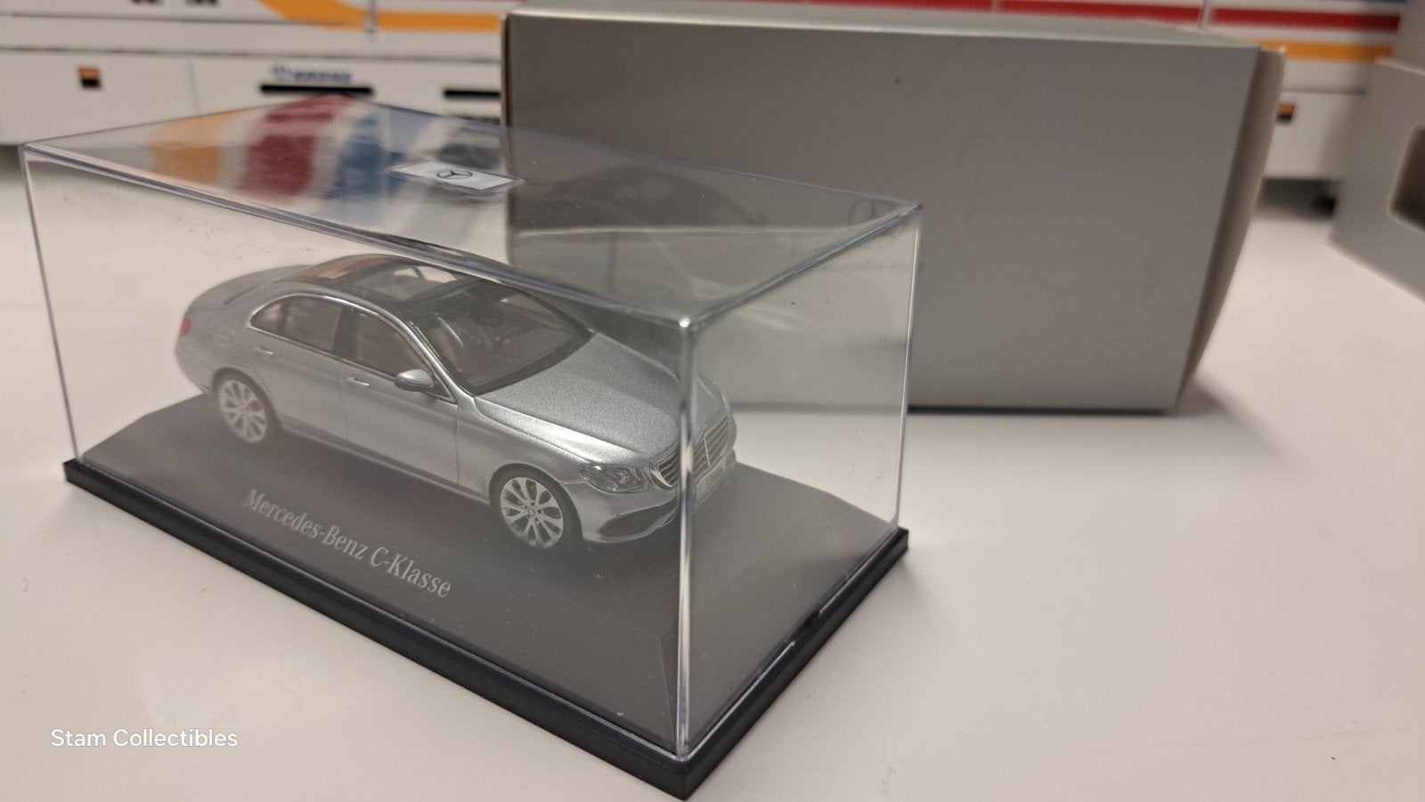 Iscale Mercedes-Benz W213 Grey Metallic Dealer Edition, Hobby en Vrije tijd, Modelauto's | 1:43, Kyosho, Auto, Ophalen of Verzenden