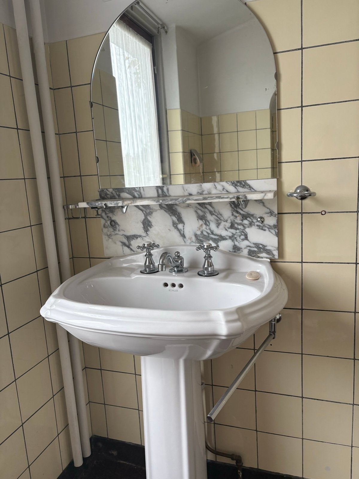 Compleet wastafelmeubel met spiegel en marmeren achterwand, Huis en Inrichting, Ophalen, Gebruikt