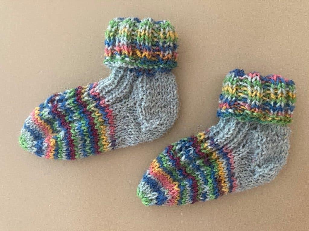 Hand gebreide baby sokjes, Ophalen of Verzenden, Nieuw, Jongetje of Meisje, Sokjes
