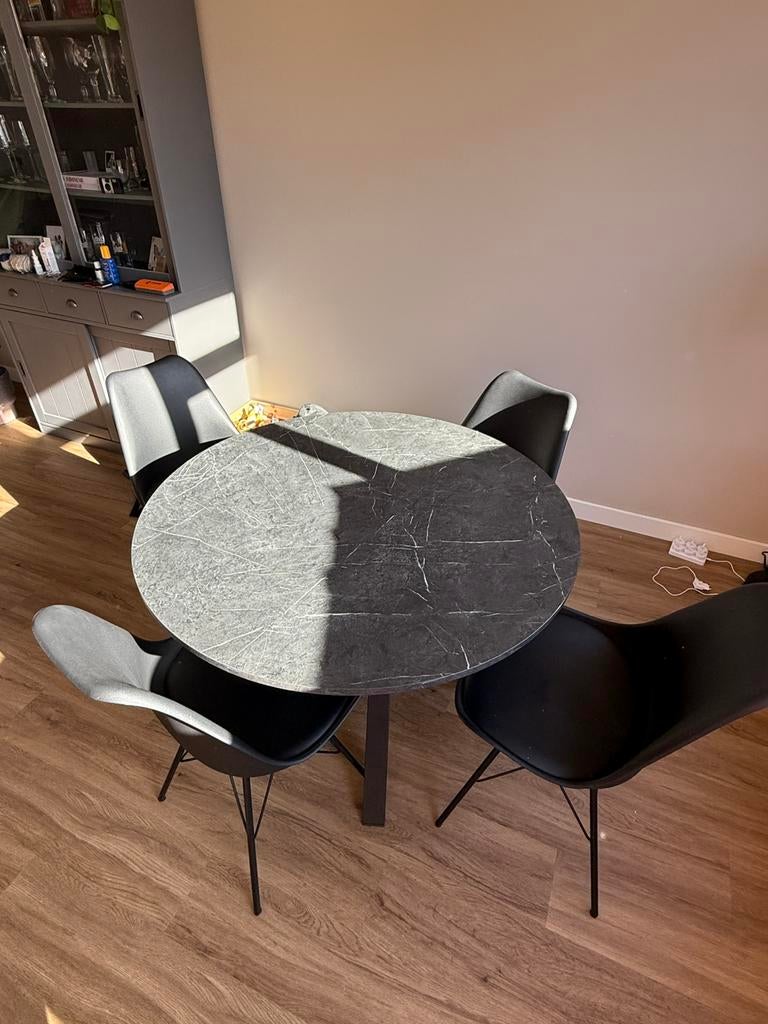 Ikea eettafel rond Mariedamm zwart marmer, Ophalen, Kunststof, Gebruikt, Rond