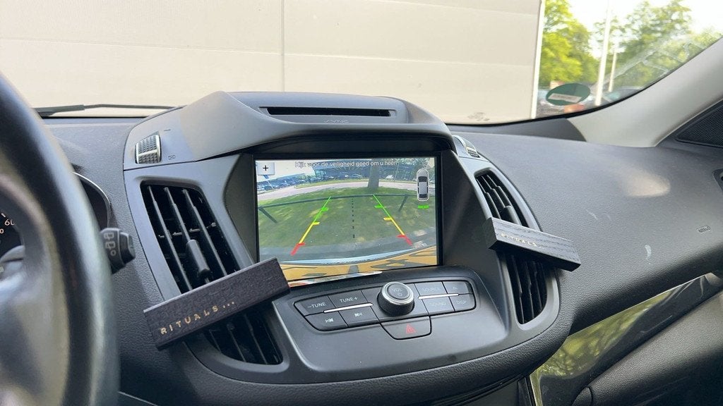 Ford Kuga 1.5 EcoBoost Titanium navi LM camera, Euro 6, 4 cilinders, Wit, Origineel Nederlands