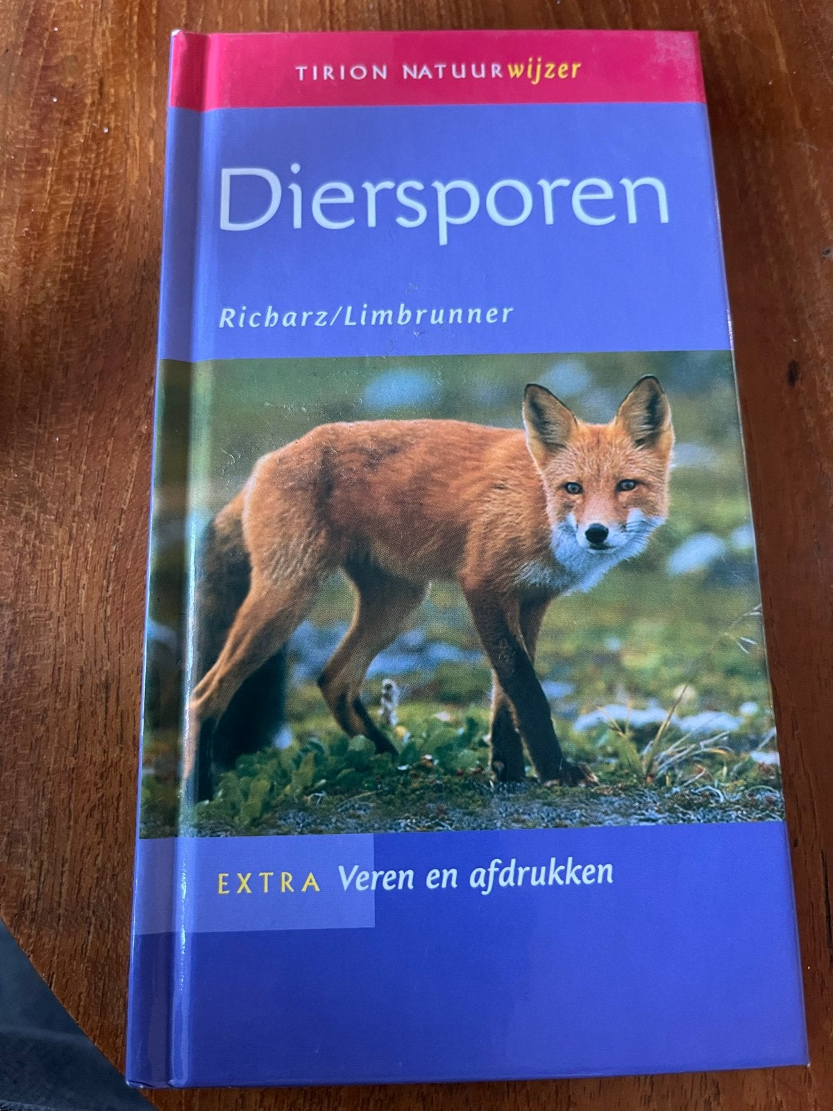 Tirion Natuurwijzer: Diersporen - Herken sporen in de natuur, Boeken, Ophalen of Verzenden, Zo goed als nieuw, Natuur algemeen