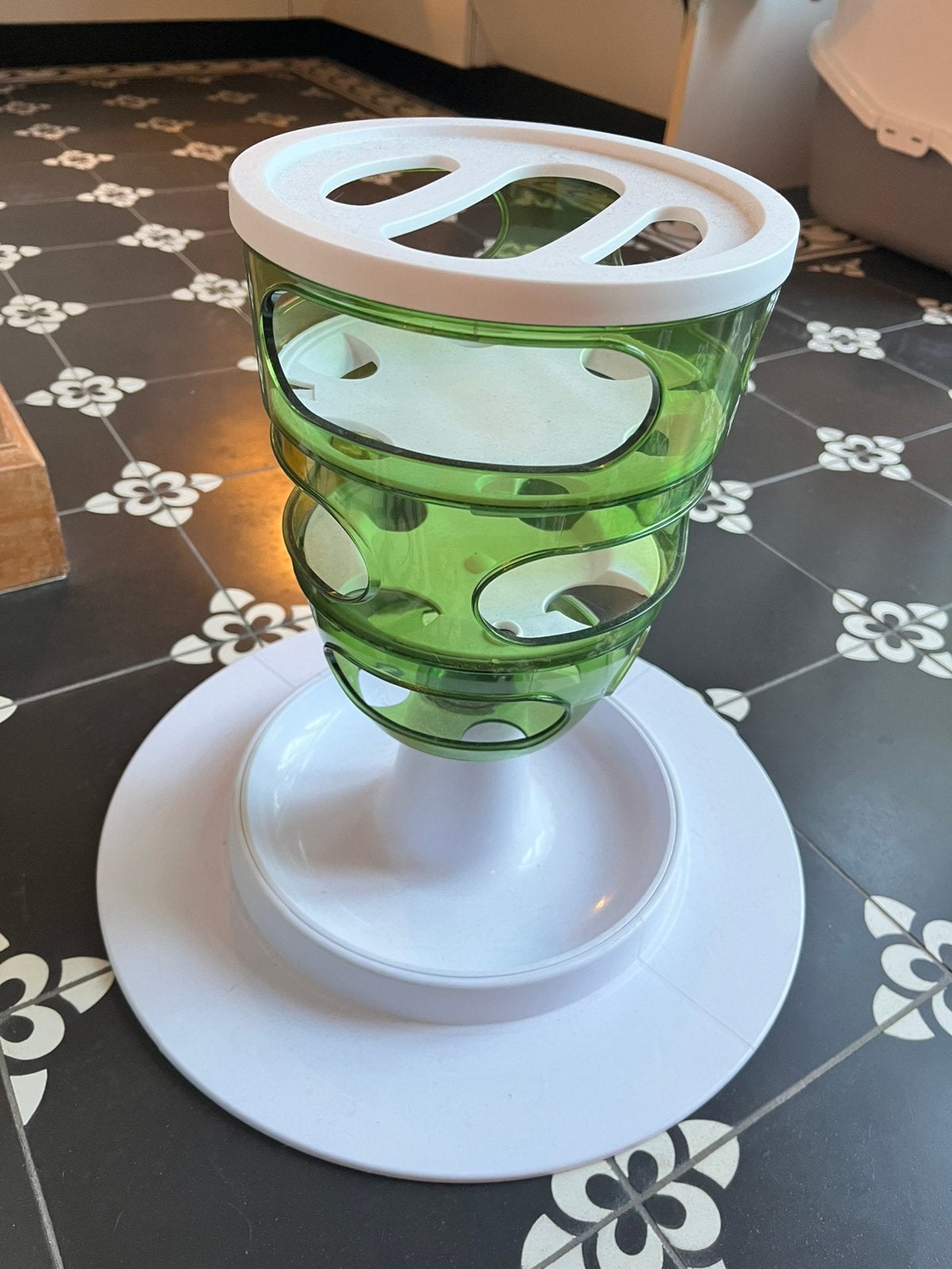 Kat gezocht voor snoepjes dispenser, Ophalen, Zo goed als nieuw, Intelligentiespeelgoed