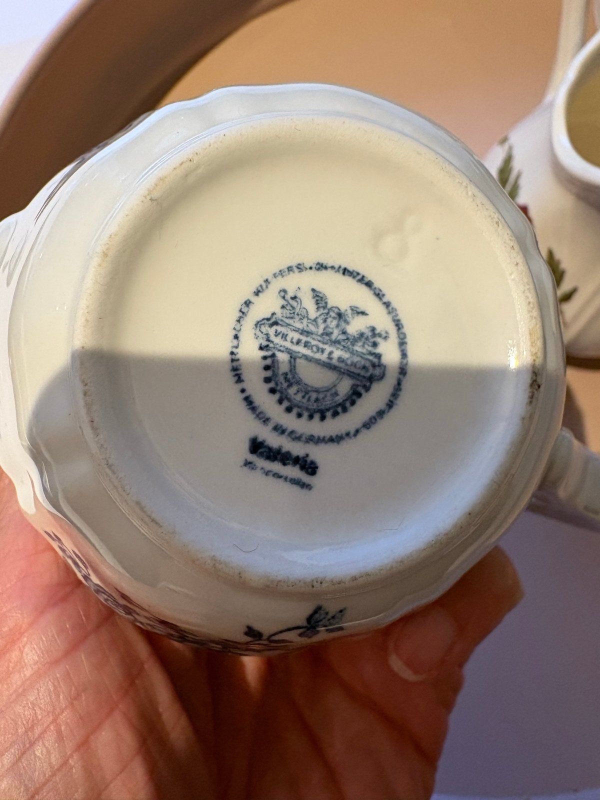 Set van 2 vintage melkkannetjes: Villeroy & Boch en Wedgwood, Antiek en Kunst, Ophalen of Verzenden