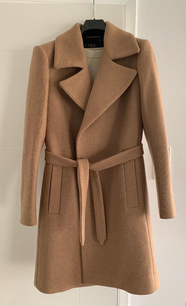 CVRD Kenza camel beige wolblend mantel met strikceintuur S, Kleding | Dames, Jassen | Winter, Nieuw, Maat 36 (S), Beige, Ophalen of Verzenden