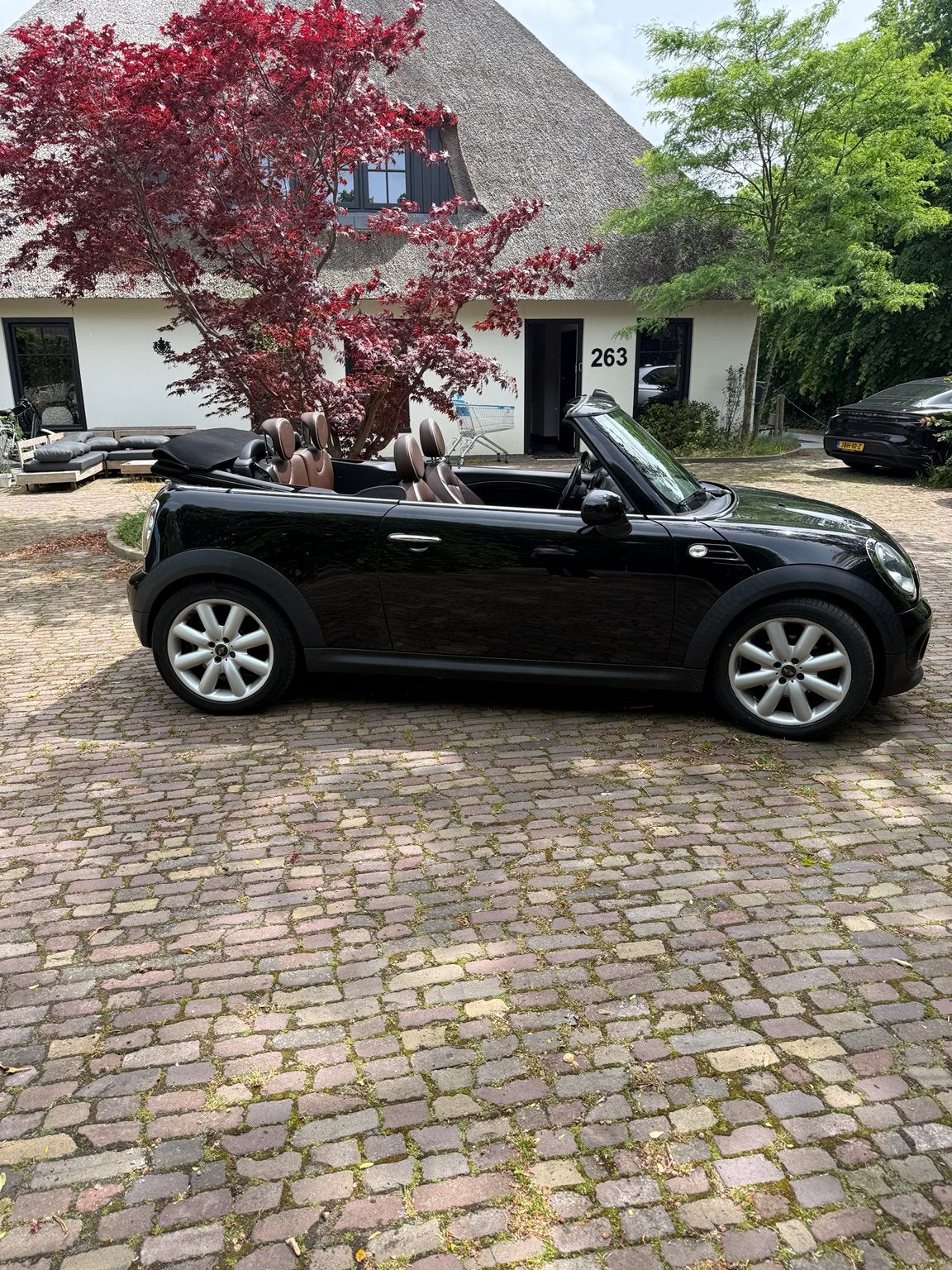 Mini Cabrio 1.6 120pk 2011 Zwart, 4 cilinders, Cabriolet, 4 stoelen, Handgeschakeld