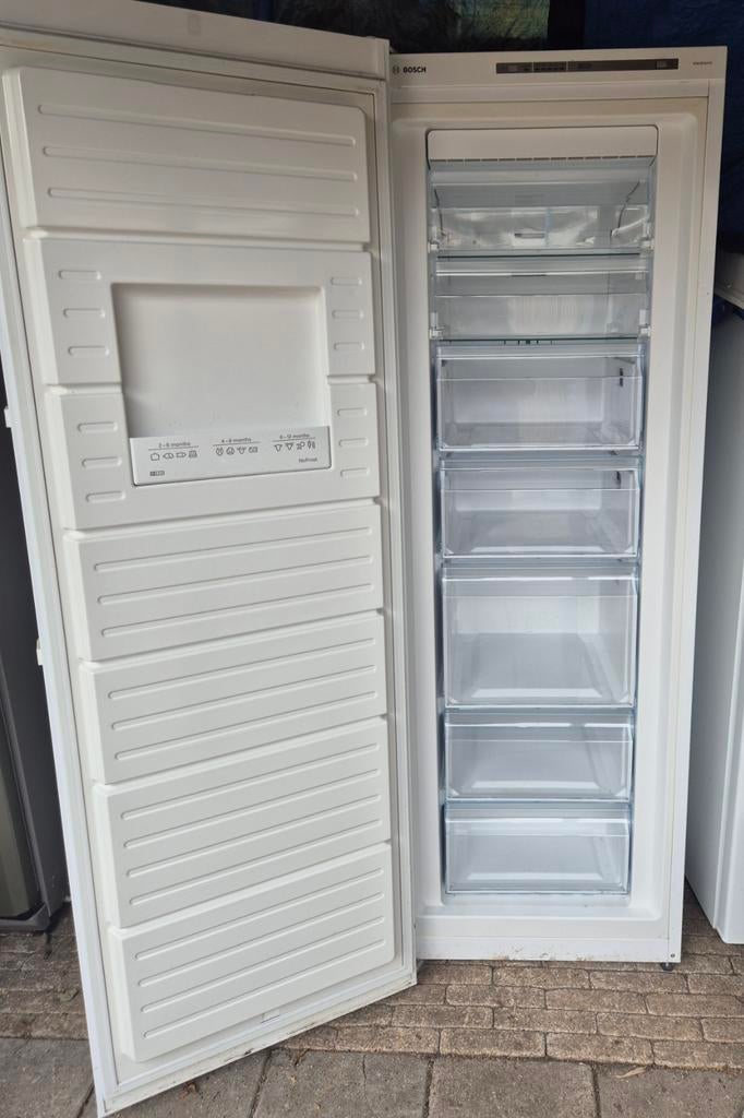 Vrieskast Bosch no frost 7 laden A++, Witgoed en Apparatuur, Vriezers en Diepvrieskisten, Gebruikt, 160 cm of meer, Energieklasse A of zuiniger
