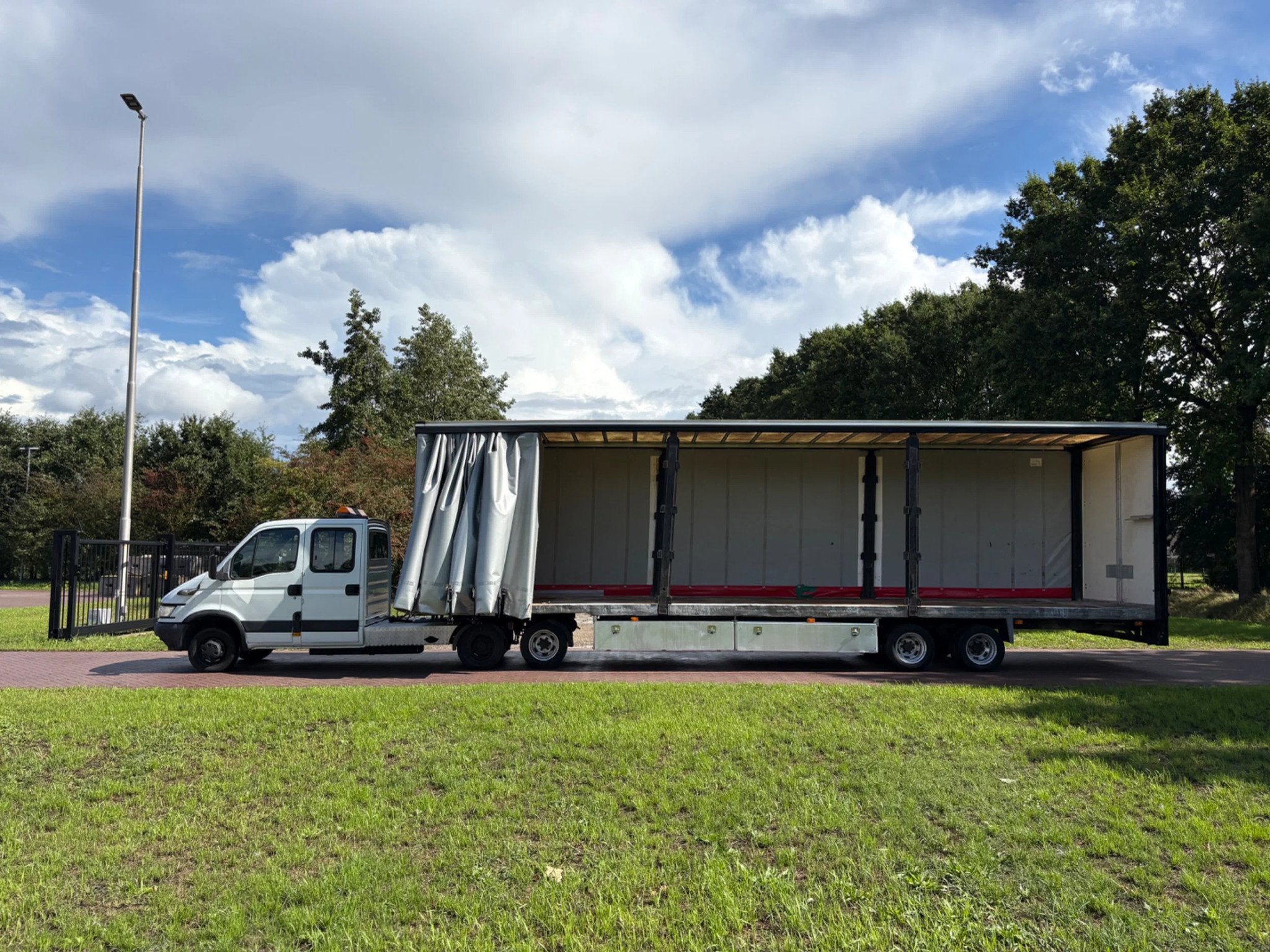 Iveco Daily 40C17 Be trekker Iveco Daily 40C17 - be oplegger, Gebruikt, 4 cilinders, Iveco, Wit
