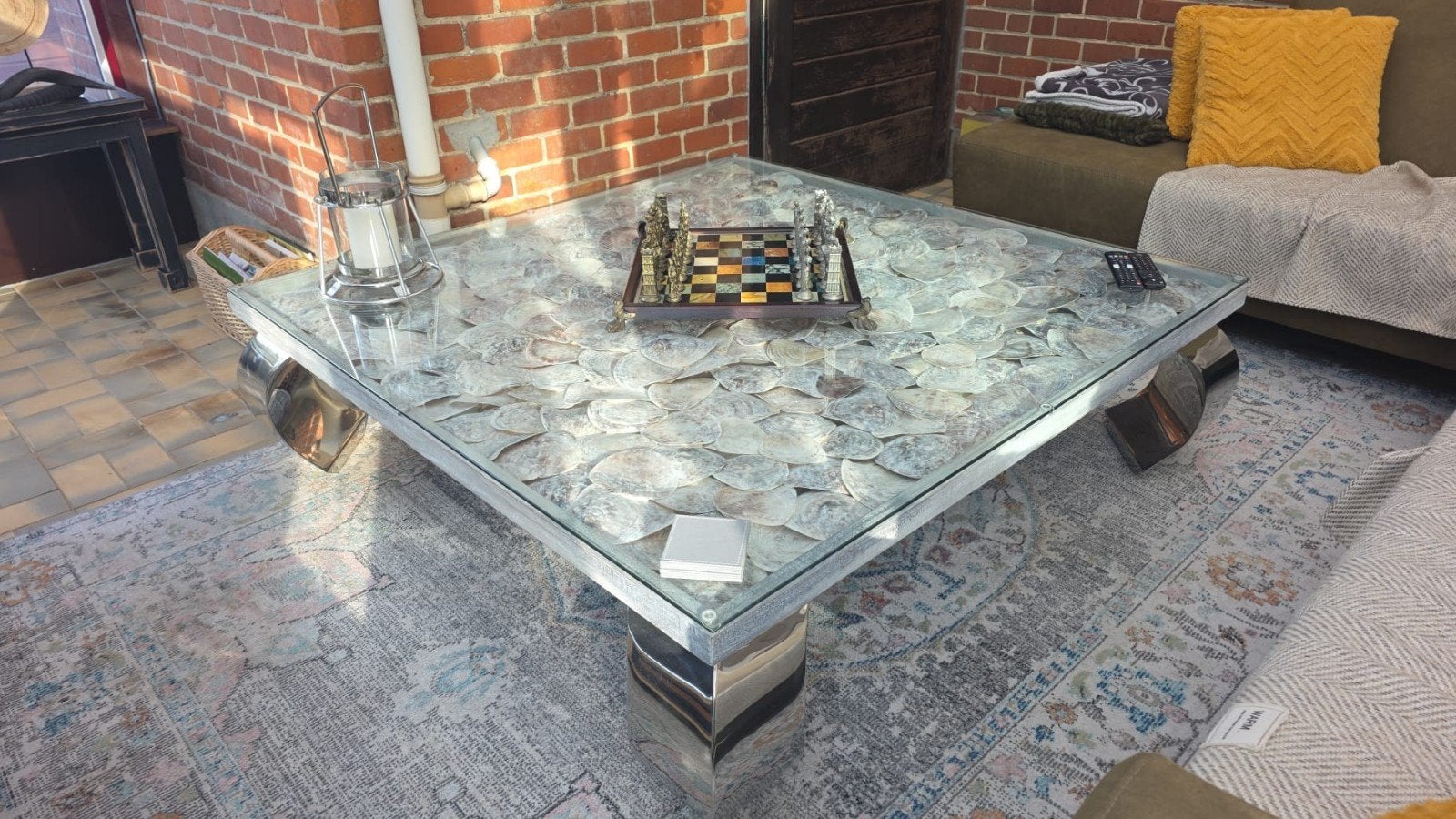 Philips collection Shell Square, glazen design salontafel, 100 tot 150 cm, Zo goed als nieuw, Minder dan 50 cm, Rechthoekig
