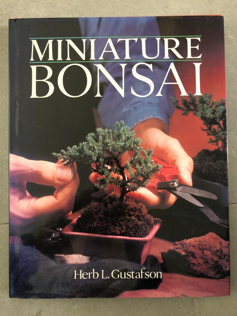 ZELDZAAM: Miniature Bonsai - Herb L. Gustafson (Tuinieren), Ophalen of Verzenden, Zo goed als nieuw, Bloemen, Planten en Bomen