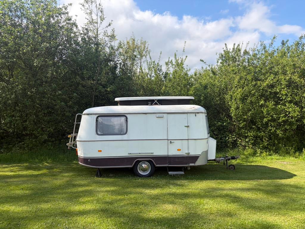 Eriba Triton Oldtimer caravan, Omvormbare zithoek, Treinzit, Tot en met 3, Particulier