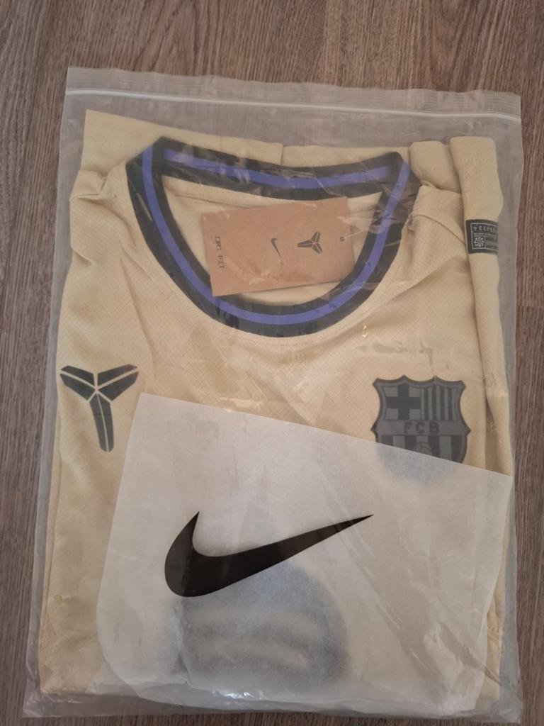FC Barcelona x Kobe Bryant voetbalshirt - Maat L, Ophalen of Verzenden, Nieuw, Maat 52/54 (L), Overige kleuren