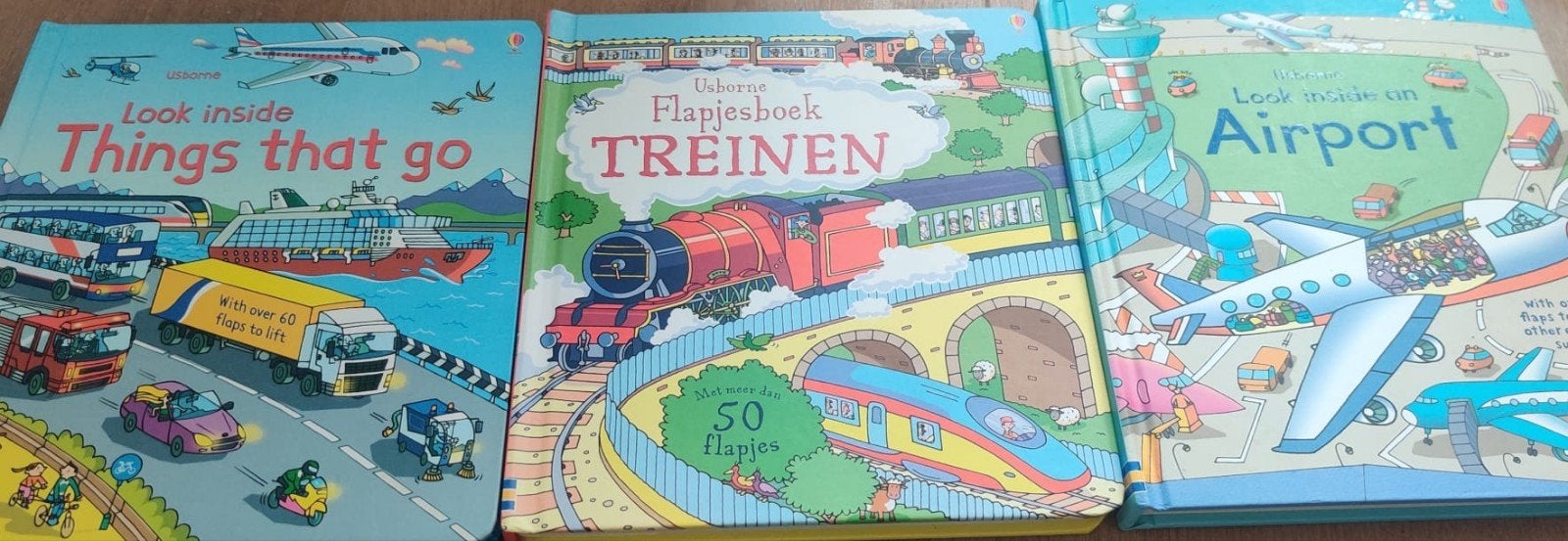 Usborne Flapjesboeken: Treinen, Things that go & Airport, Boeken, Ophalen, Zo goed als nieuw