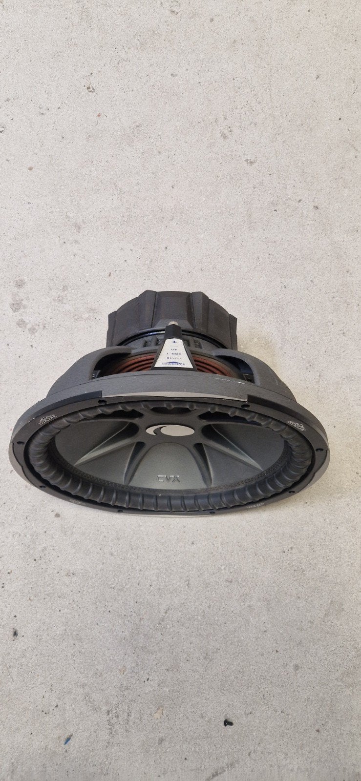 Kicker CVX 15 inch, Auto diversen, Ophalen of Verzenden, Zo goed als nieuw