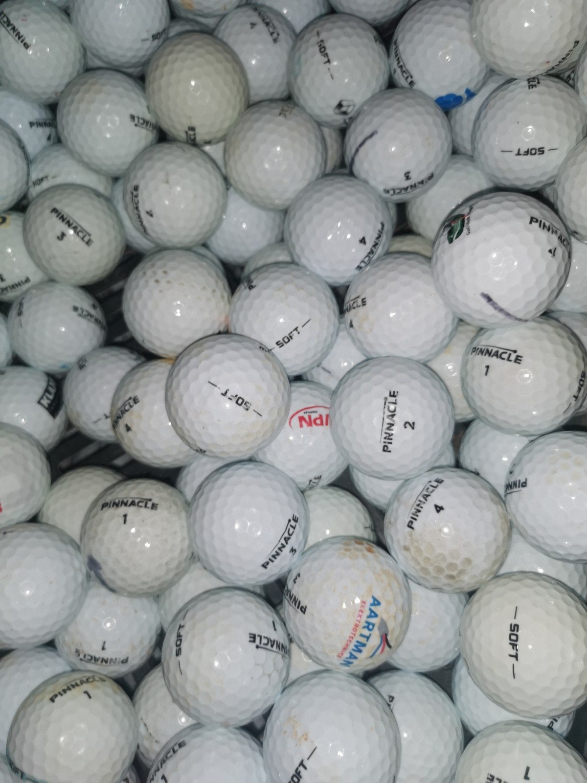 Pinnacle soft golfballen 100 stuks, Sport en Fitness, Ophalen of Verzenden, Bal(len)