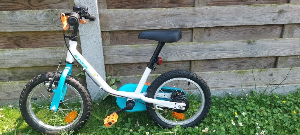 B Twin kinderfiets 14 inch, Arctic 100, Ophalen, Zijwieltjes, Velgrem, Btwin Decathlon