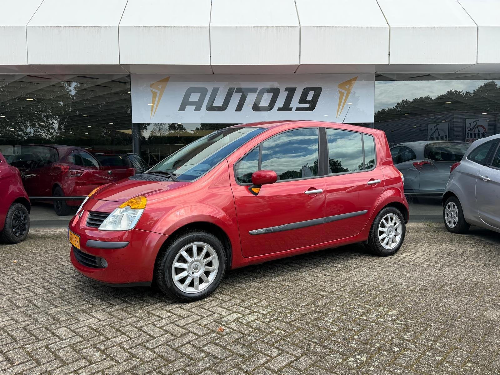 Renault Modus 1.4-16V Dynamique Luxe, Auto's, Renault, Voorwielaandrijving, Gebruikt, 4 cilinders, 49 €/maand