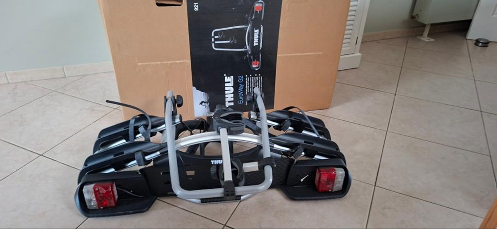 Nieuwe fietsendrager thule euroway g2 921, kantelbaar, Ophalen, Elektrische fiets, Nieuw, 2 fietsen