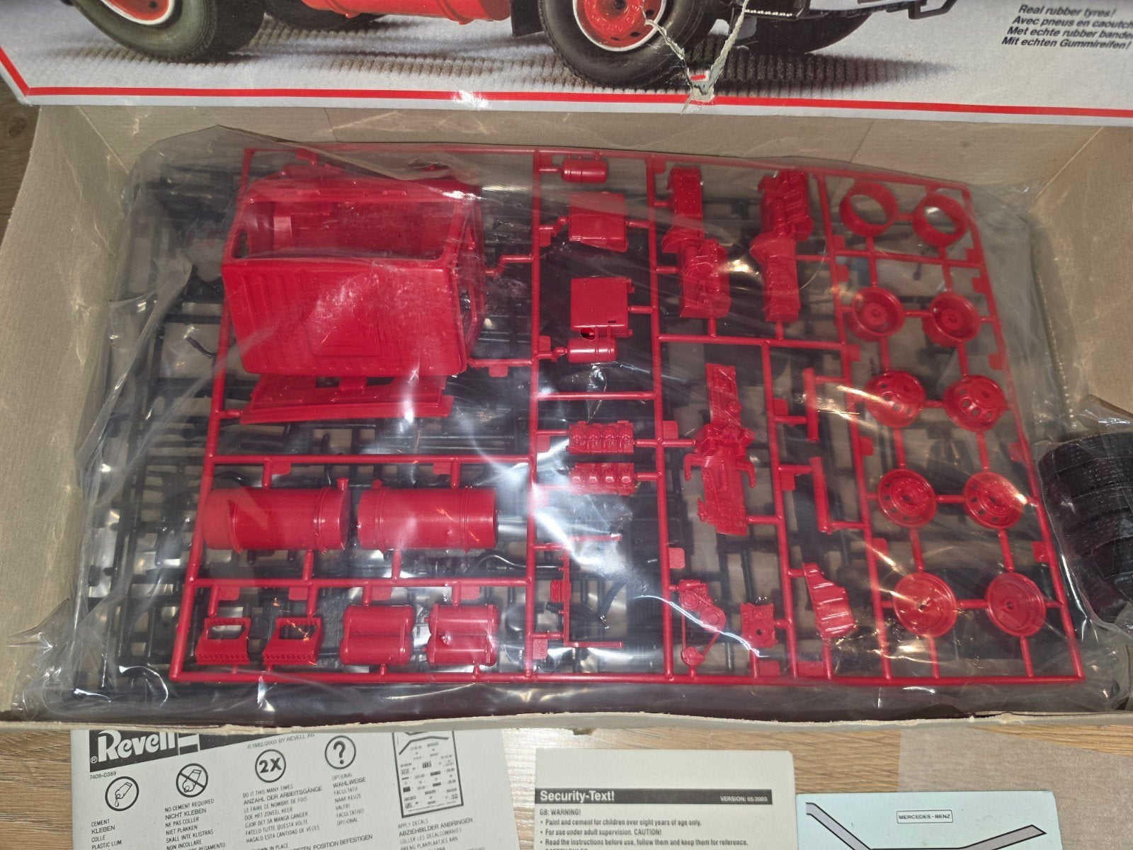 Revell 7409 Mercedes Benz 1628m, Revell, Groter dan 1:32, Ophalen of Verzenden, Zo goed als nieuw
