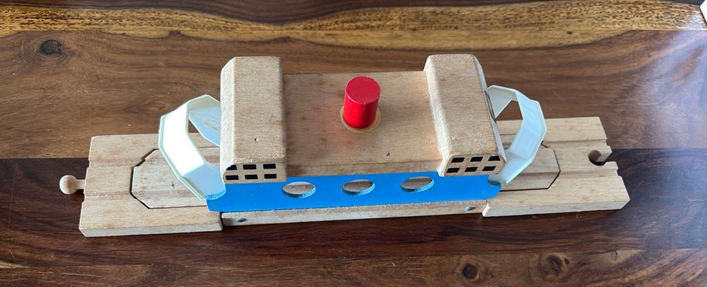 Brio Ferry veerboot oud, Kinderen en Baby's, Speelgoed | Houten speelgoed, Ophalen of Verzenden, Gebruikt