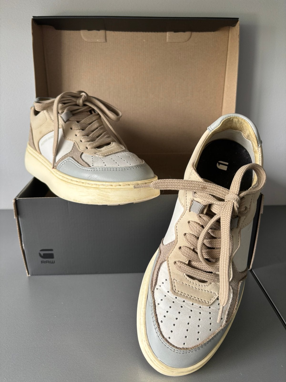 Sneakers G’STAR mt38 IN GOEDE STAAT, Beige, Ophalen of Verzenden, Sneakers of Gympen, Gedragen