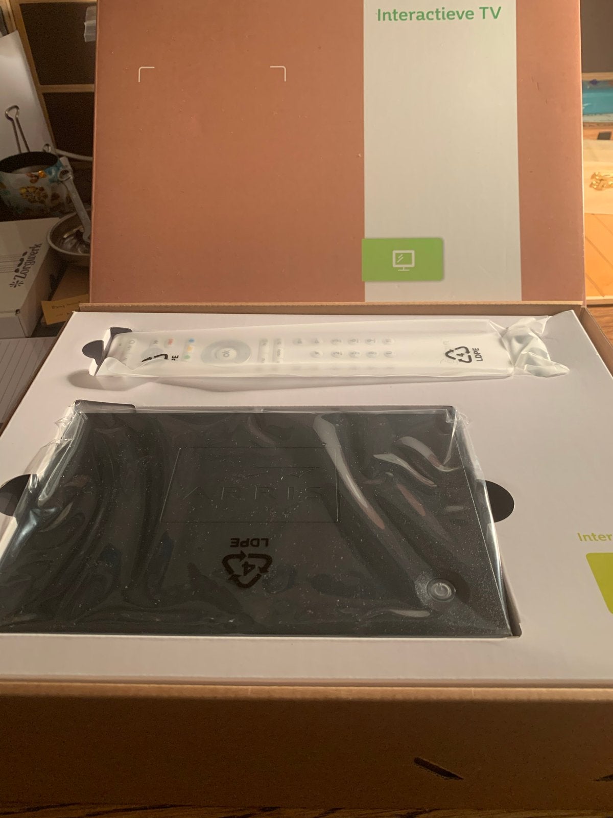 KPN Interactieve TV ontvanger (mediabox) met afstandsbedieni, Ophalen of Verzenden, Nieuw, Decoder