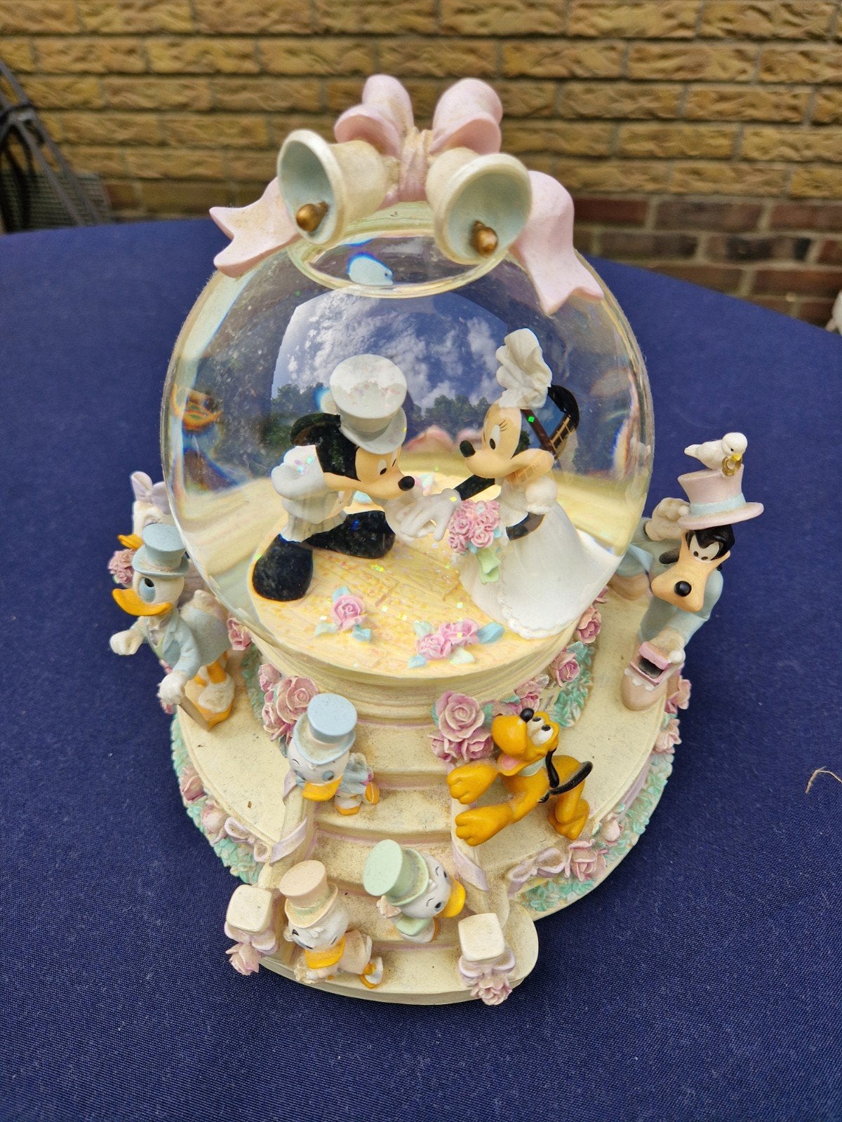 Disney sneeuwglobe, Ophalen of Verzenden, Mickey Mouse, Zo goed als nieuw, Beeldje of Figuurtje