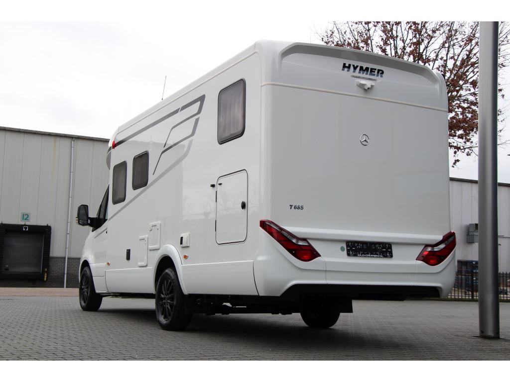 Hymer Tramp 685 S Face2Face - Enkele bedden, Caravans en Kamperen, Campers, Automaat, Chemisch toilet, Ringverwarming, Bedrijf