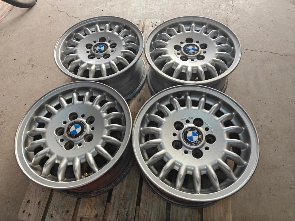 BMW 15 inch, Auto diversen, Wieldoppen, Ophalen