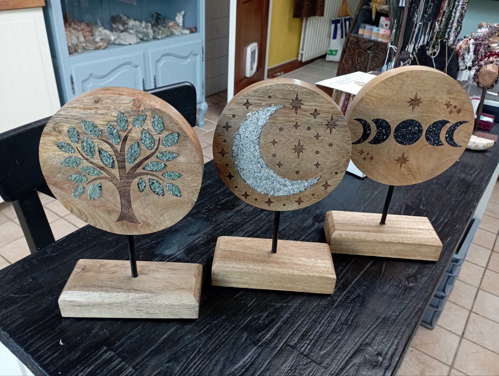 Mangohout decoratie met edelstenen 26cm, Ophalen of Verzenden, Mineraal