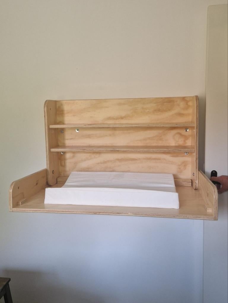 Babywoods Wandcommode Large - Ruimtebesparend & Praktisch, 50 tot 70 cm, Zo goed als nieuw, 75 tot 100 cm, Opstaande rand