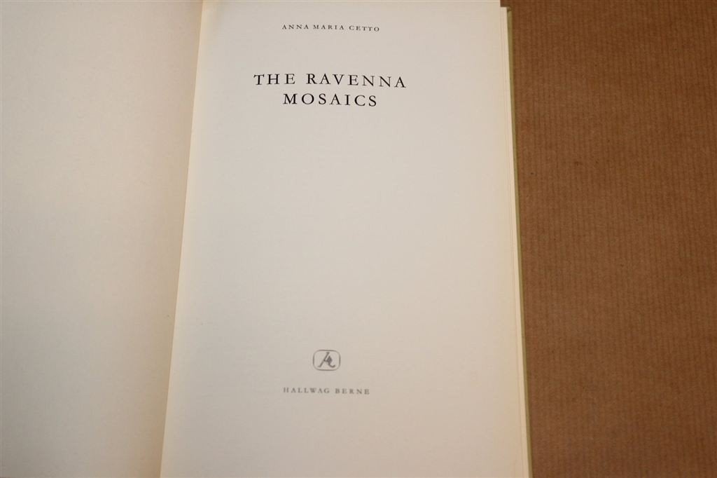 The Ravenna Mosaics — Vroegchristelijke Mozaieken 1965, Boeken, Ophalen of Verzenden, Gelezen