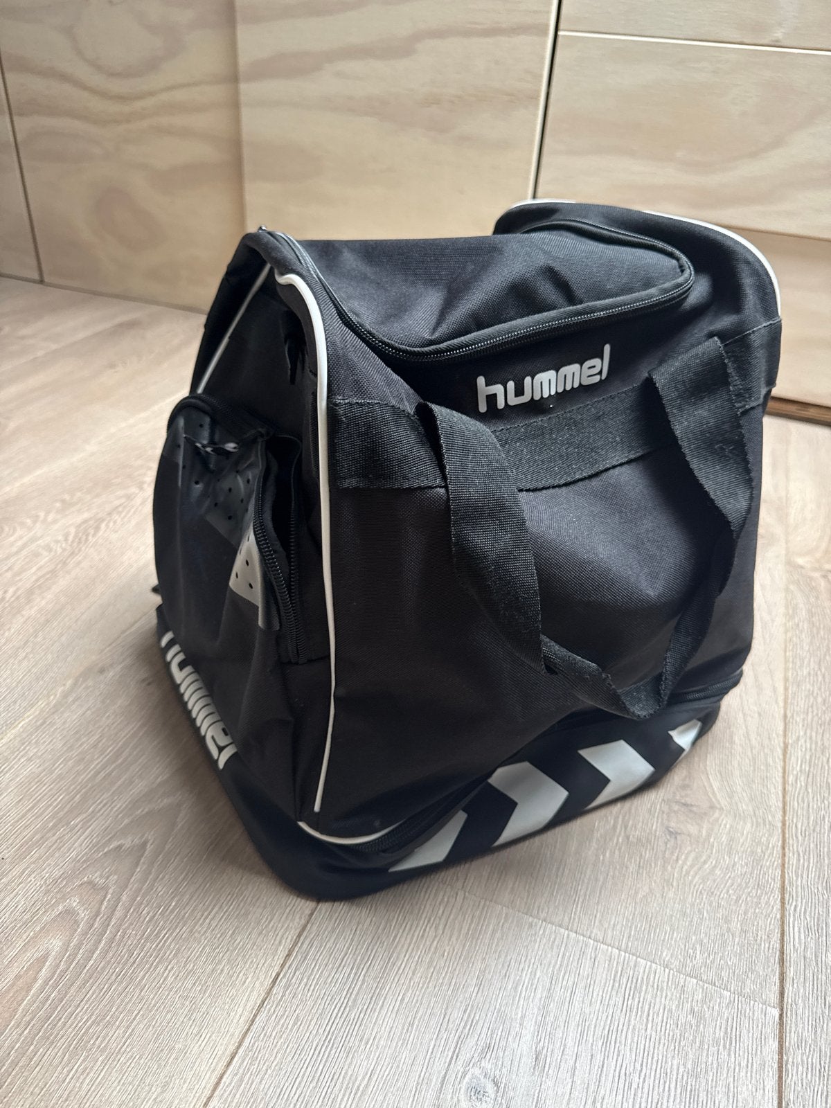 Hummel sporttas / trainingstas - Zwart, Ophalen of Verzenden, Zo goed als nieuw, Unisex volwassen
