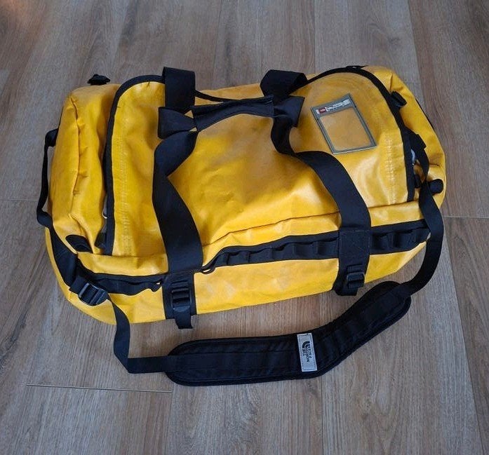 The North Face duffel base camp reistas L, 40 tot 60 cm, 30 cm of meer, Geel, Ophalen of Verzenden
