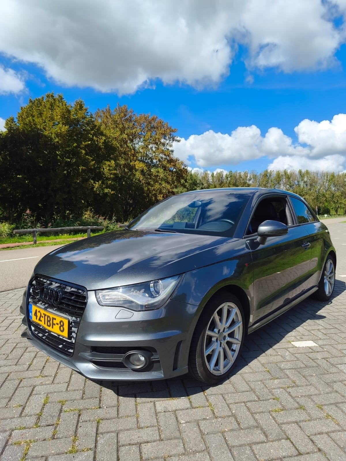Audi A1 1.2 Tfsi 63KW 2012 Grijs, Voorwielaandrijving, A1, 4 cilinders, 4 stoelen