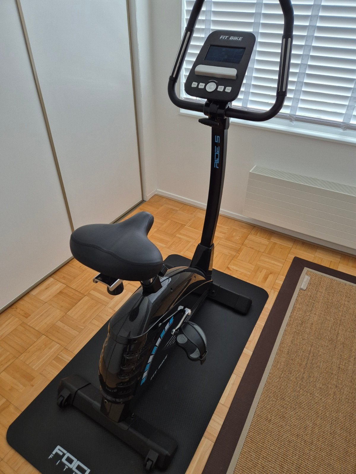 Hometrainer Ride i5 plus, Ophalen, Benen, Zo goed als nieuw, Metaal
