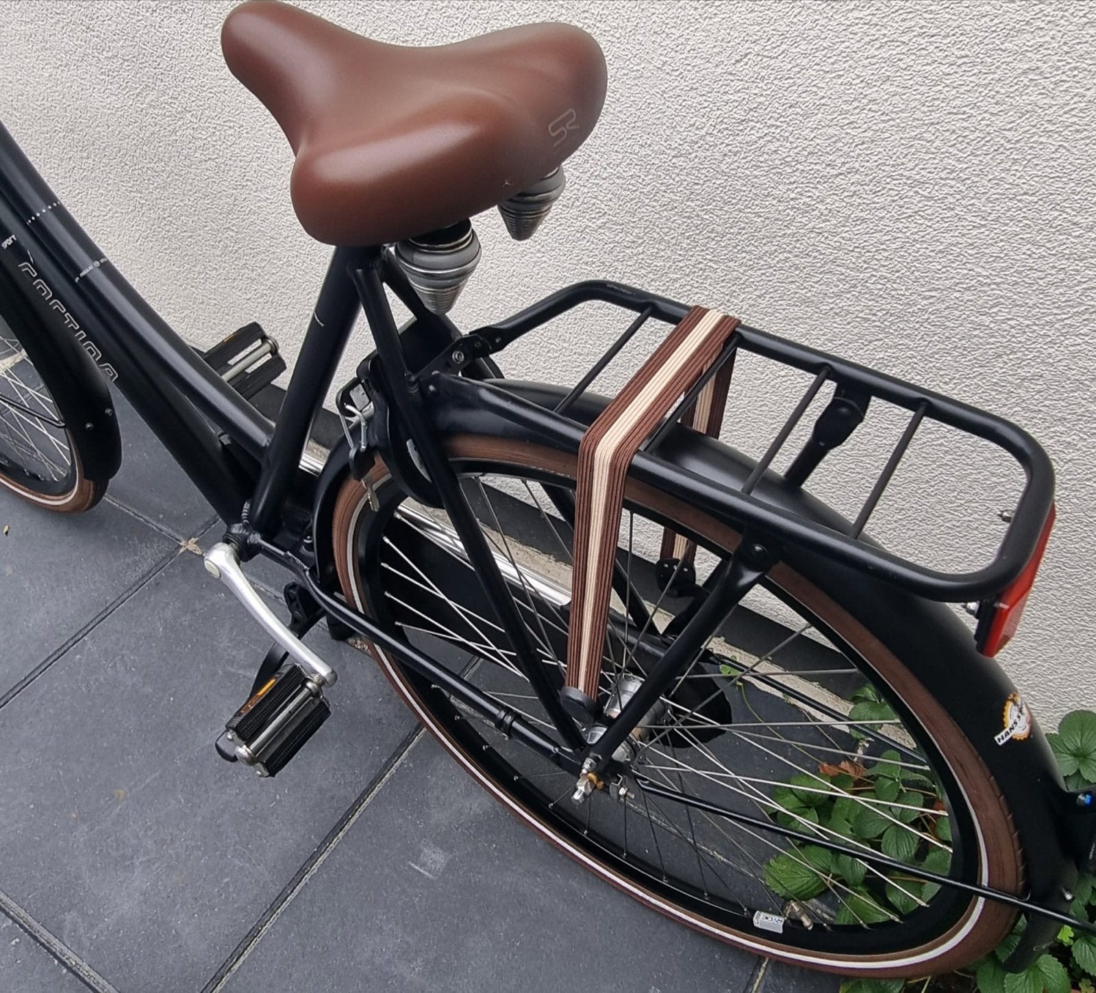Foto 6 van Cortina U4 Transportfiets 28 inch - 3 versnellingen