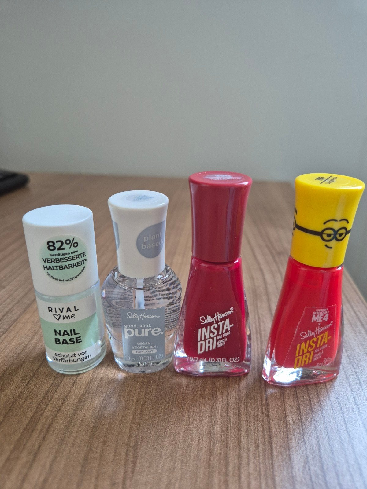 Nieuwe nagellak set: Sally Hansen, Rival Loves Me, Ophalen of Verzenden, Nieuw, Verzorging