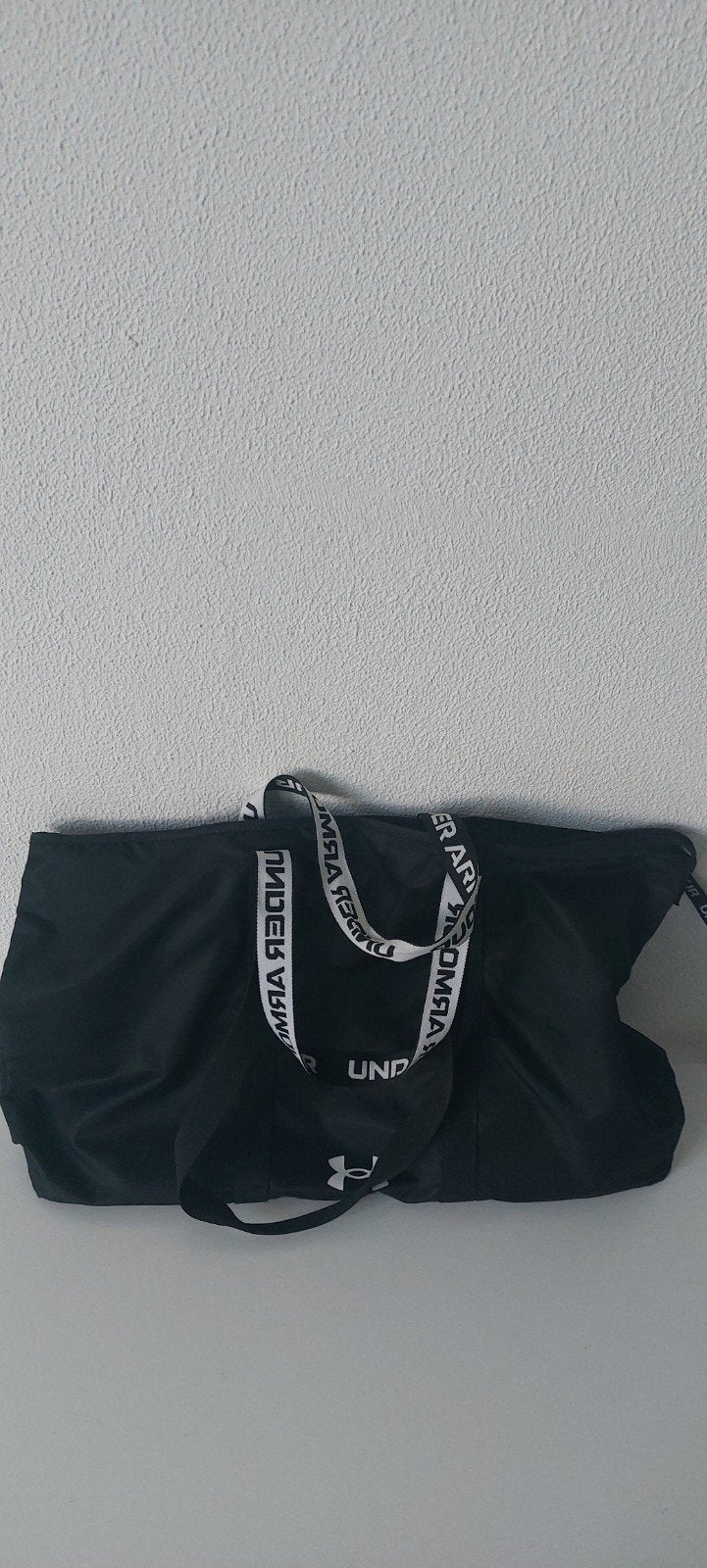 Under Armour sporttas voor dames - Zwart, Ophalen of Verzenden, Zo goed als nieuw, Dames