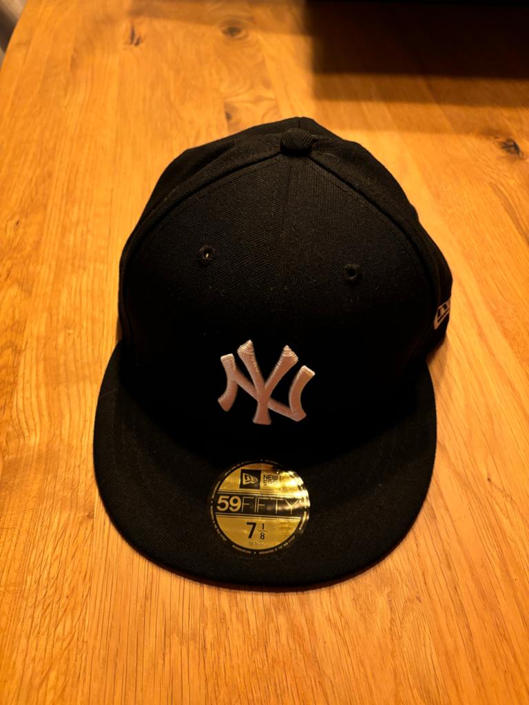 New Era New York Yankees 59FIFTY Fitted Cap Zwart, Kleding | Heren, Hoeden en Petten, Ophalen, Zo goed als nieuw, Pet
