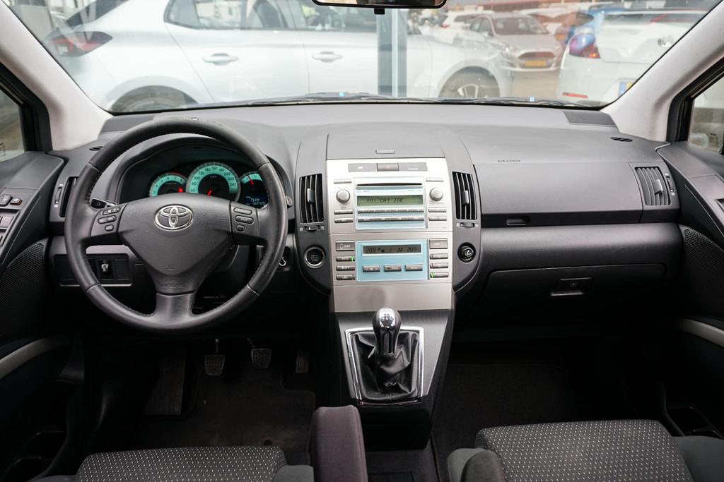 Toyota Verso 1.8 VVT-i Sol + DEALER ONDERHOUDEN / TREKHAAK /, Auto's, Gebruikt, 4 cilinders, 129 pk, Zwart