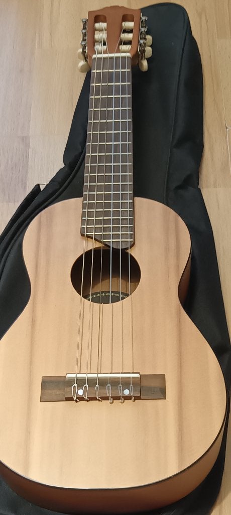 Yamaha GL1 Guitalele 6-snarige gitaar-ukelele, Ophalen of Verzenden, Gebruikt, Klassieke of Spaanse gitaar