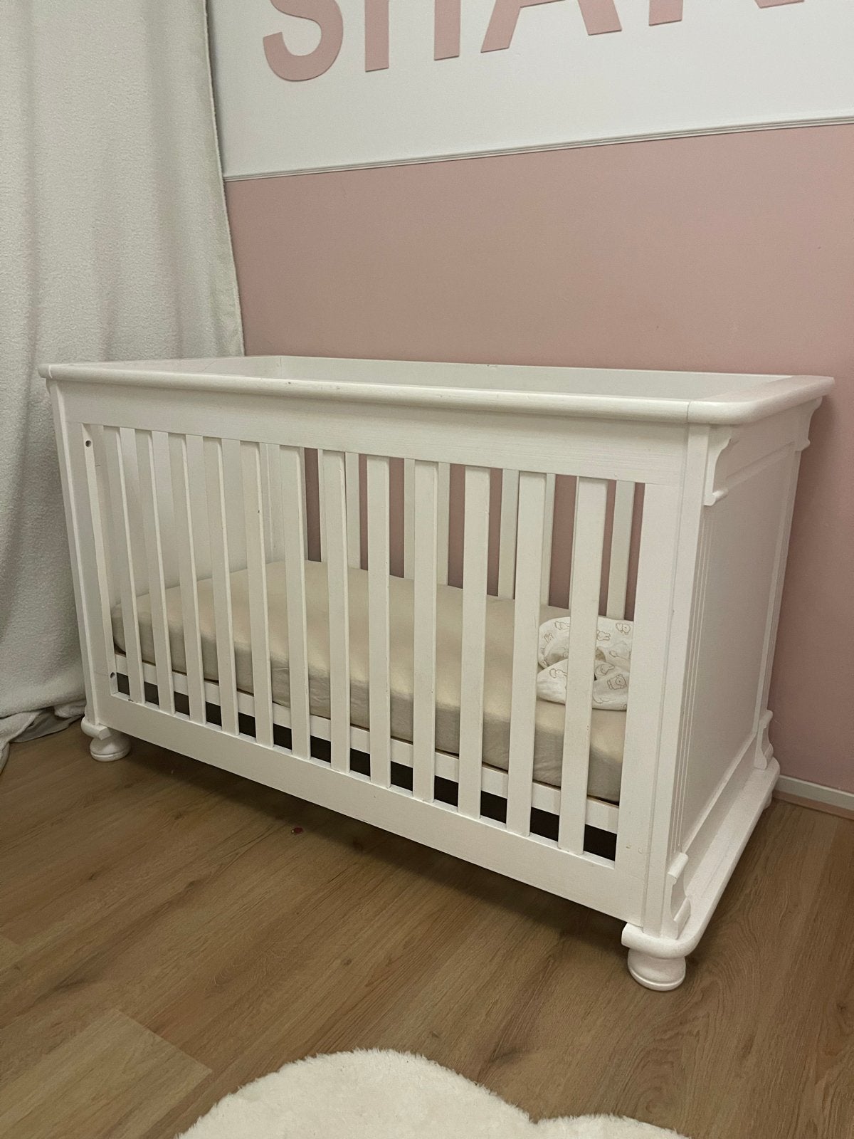 Complete babykamer: Ledikant, Commode en Kledingkast, Ophalen, Zo goed als nieuw, Jongetje of Meisje