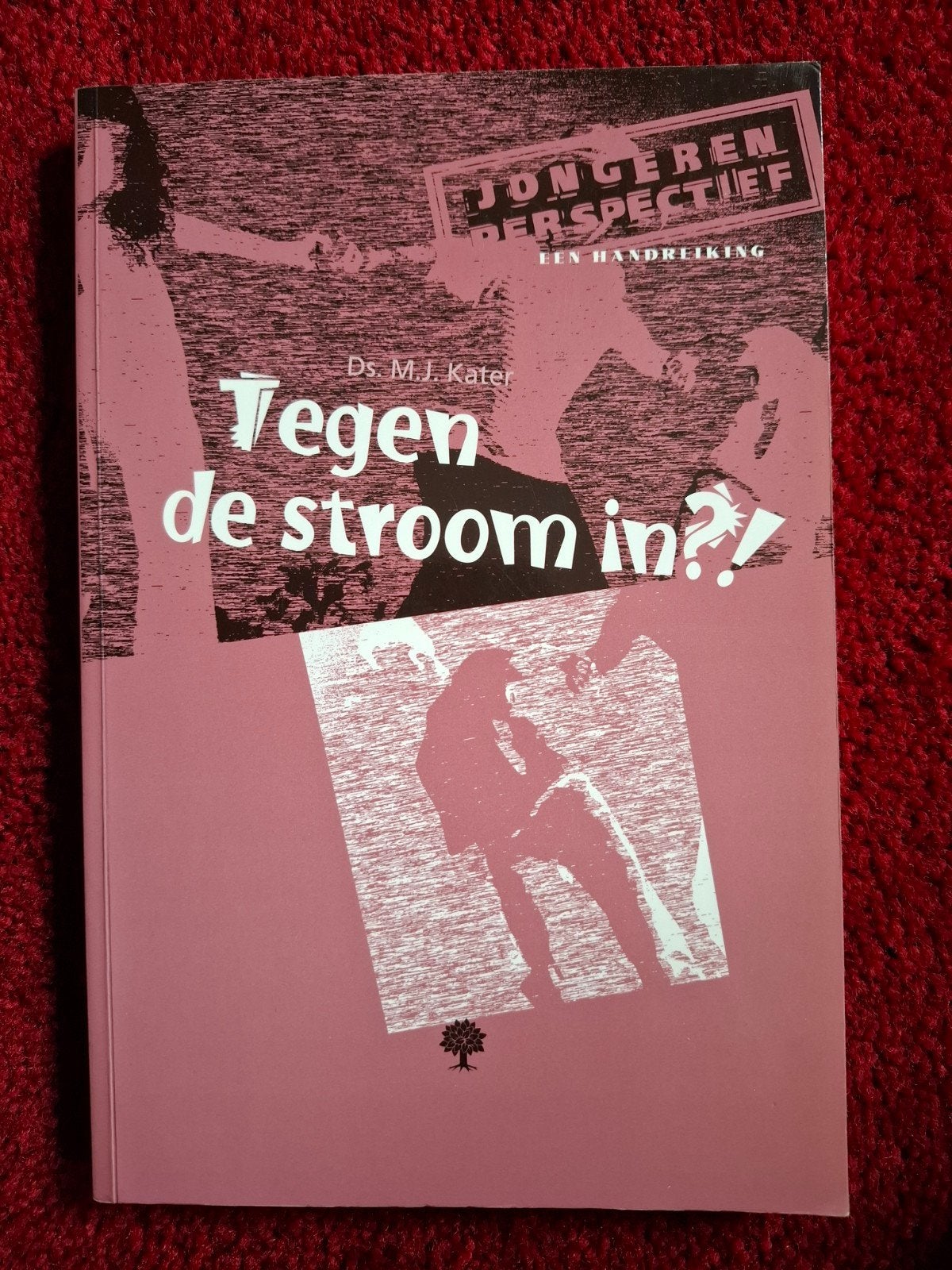 Tegen de stroom in?! - Ds. M.J. Kater (Jongerenperspectief), Ophalen of Verzenden, Gelezen, Ds. M.J. Kater, Christendom | Protestants